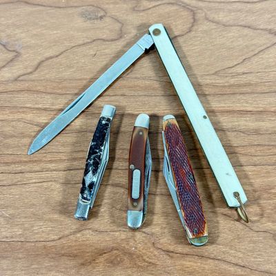 LOT 139F: Vintage Pocket Knives