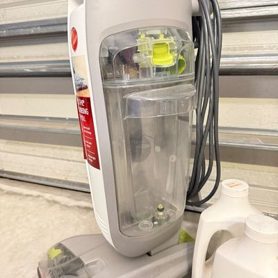 LOT 73G: Hoover FloorMate Deluxe Hard Floor Cleaner
