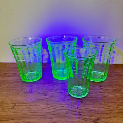 LOT 128F: Four Vintage Uranium Glasses