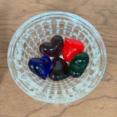 LOT 37F: Vintage Mini Hens on Nests: Clear Glass w Hearts, Amber Glass & Milk Glass