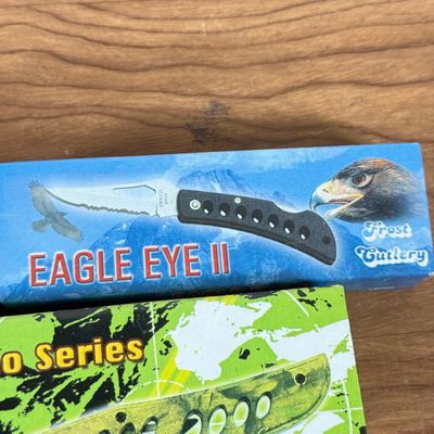 LOT 138F: NIB Frost Cutlery Knives