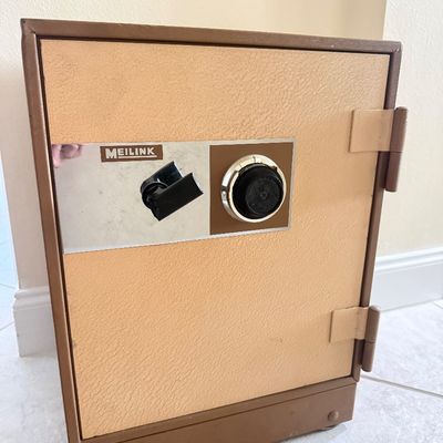 LOT 162F: Vintage Steel Combination Meilink Safe