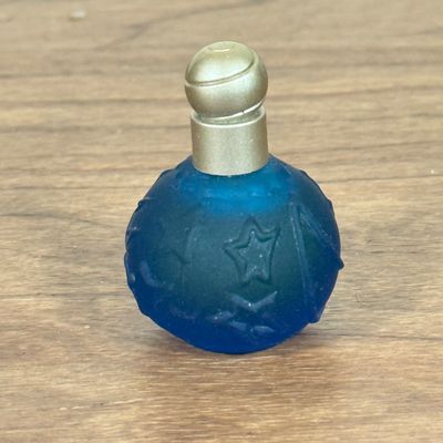 LOT 50F: Vintage Perfume Splash Bottles: Christian Dior Poison, Sun Moon and Stars & More