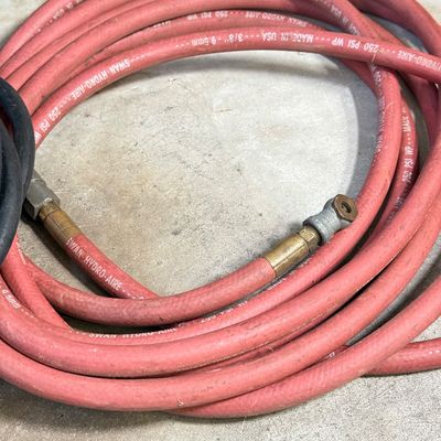 LOT 78G: Air America 3/4hp 2gal Mity Mite Air Compressor