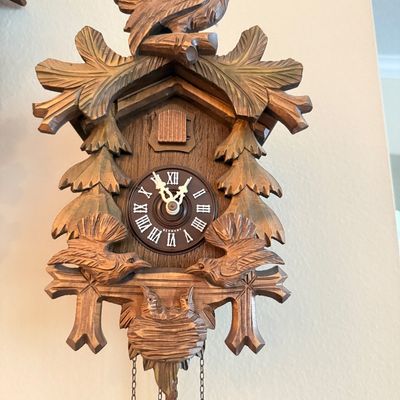 LOT 167W: Vintage Wooden German Wall Cuckoo Clock