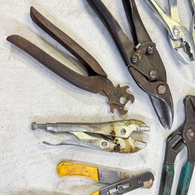 LOT 117G: Large Collection of Vintage Pliers & More
