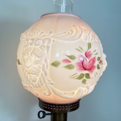 LOT 14F: 1940s Gone with the Wind Style Victorian Pink & White Floral Parlor Lamp