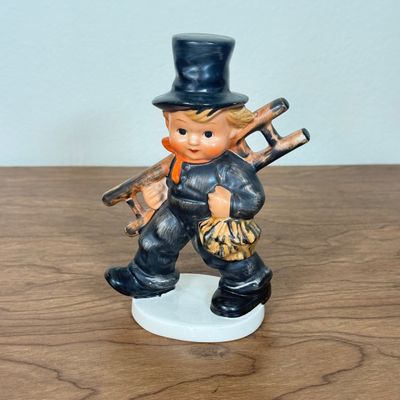 LOT 8F: Vintage Goebel Hummel Figurines: 11 2/0 Merry Wanderer & KF40 Chimney Sweep