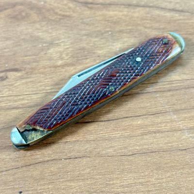 LOT 139F: Vintage Pocket Knives