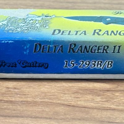 LOT 138F: NIB Frost Cutlery Knives