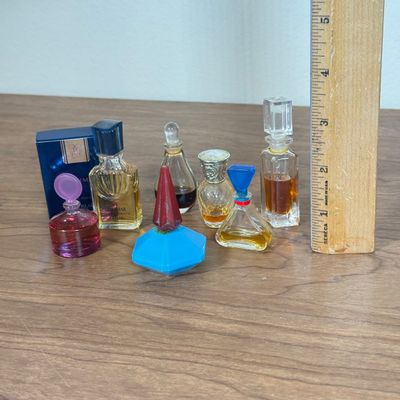 LOT 49F: Vintage Perfume Splash Bottles: Shalimar, Liz Claiborne & More