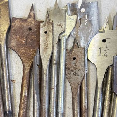 LOT 110G: Wood Boring Drill Bits