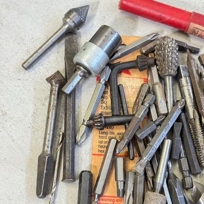 LOT 109G: Variety of Drill Bits & NIP Glass Cutter