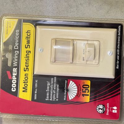 LOT 99G: Romex Brand Indoor Non-Metallic Cable & NIP Motion Sensing Switches