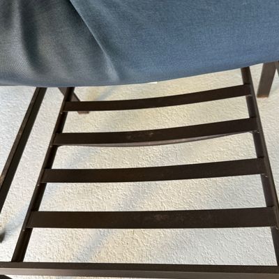 LOT 126L: 4-Piece Patio Set w Cushions & Covers