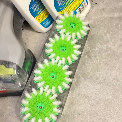 LOT 73G: Hoover FloorMate Deluxe Hard Floor Cleaner