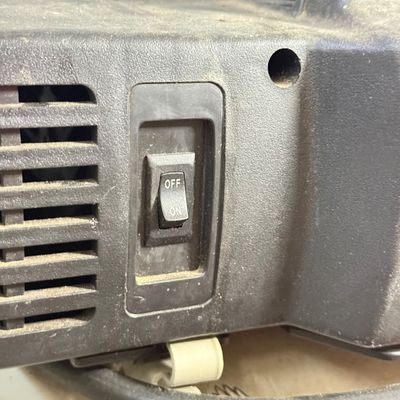 LOT 78G: Air America 3/4hp 2gal Mity Mite Air Compressor