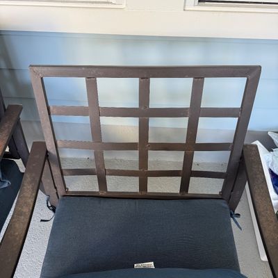 LOT 126L: 4-Piece Patio Set w Cushions & Covers