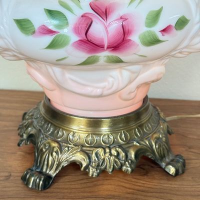 LOT 14F: 1940s Gone with the Wind Style Victorian Pink & White Floral Parlor Lamp
