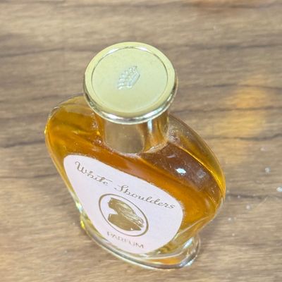 LOT 46F: Vintage Perfume Splash Bottles: White Diamonds, True Love, SpellBound & More