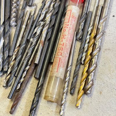 LOT 108G: Vintage Drill Bits