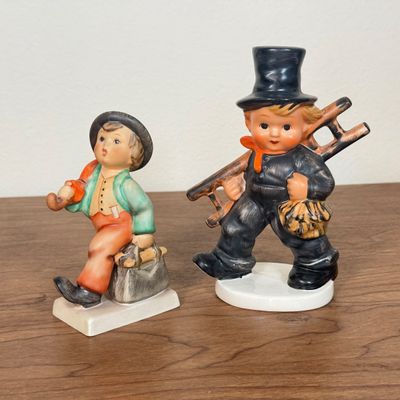 LOT 8F: Vintage Goebel Hummel Figurines: 11 2/0 Merry Wanderer & KF40 Chimney Sweep