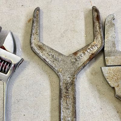 LOT 96G: Vintage Plumbing, Pipe & Adjustable Wrenches