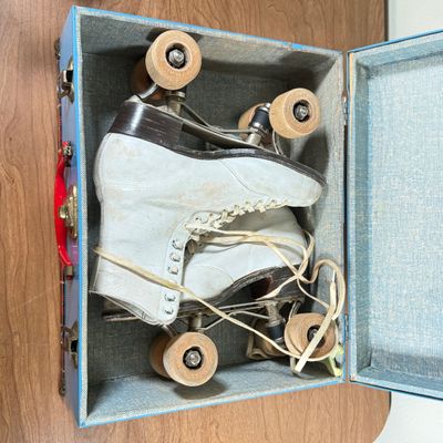 LOT 173F: Vintage Ladies Roller Skates in Case