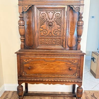 LOT 23F: 1920s/30s English Jacobean Revival/Tudor Style Carved Oak Bar Cabinet