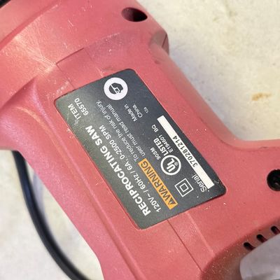 LOT 90G: Chigaco Electric Reciprocating Saw