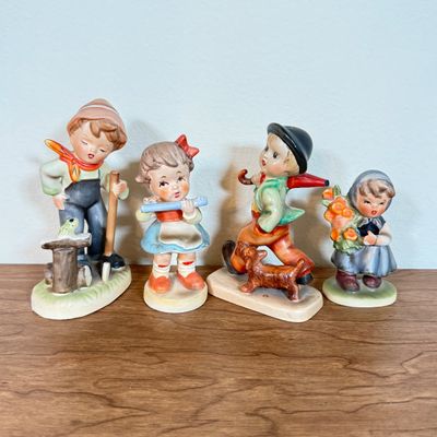 LOT 27F: Vintage Hummel-Style Figurines: Marked Japan, Napcoware, Made in England & Unmarked