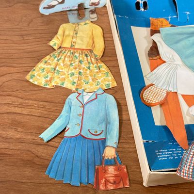 LOT 134F: Vintage Milton Bradley Magic Mary Ann Magnetic Doll Set