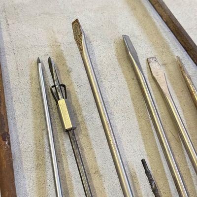 LOT 103G: Collection of Screwdrivers