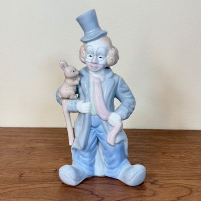 LOT 4F: Vintage Meico Paul Sebastian Soft Pastel Porcelain Clown Figurines
