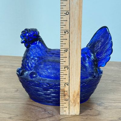 LOT 33F: Vintage Cobalt Blue Hen on a Nest (5.5")