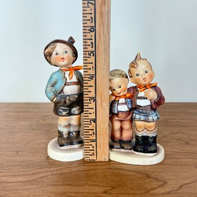 LOT 7F: Vintage Goebel Hummel Figurines: 95 Brother & 123 Max and Moritz