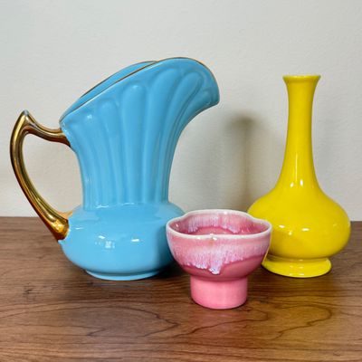 LOT 15F: Vintage Pottery Collection: Pearl China Co Hand Decorated 22kt Gold Mid-Century Pitcher, MCM Royal Haeger USA Yellow Bud Vase...