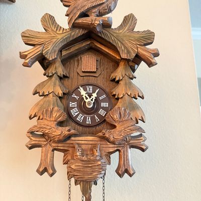LOT 167W: Vintage Wooden German Wall Cuckoo Clock