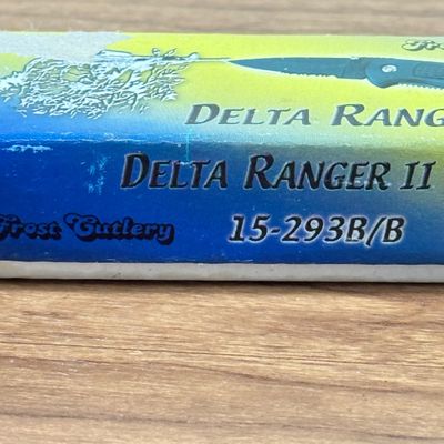 LOT 138F: NIB Frost Cutlery Knives