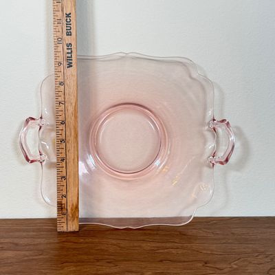 LOT 18F: Vintage Heisey Pink Depression Glass: Serving Platter & 4 Each of Salad & Dinner Plates