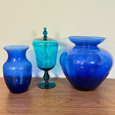 LOT 60F: Vintage Teal Blue Apothecary Jar & Cobalt Blur Vases