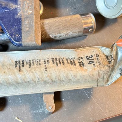 LOT 84G: Miscellaneous Lot of Tools/Garage Finds