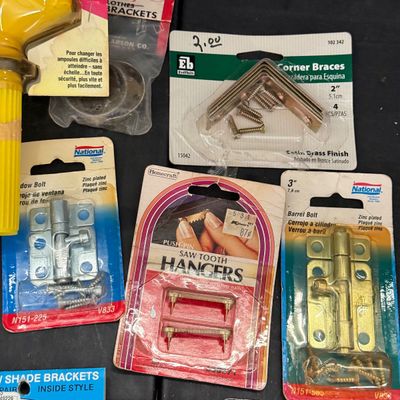 LOT 119G: Vintage NIP Household/Garage Items