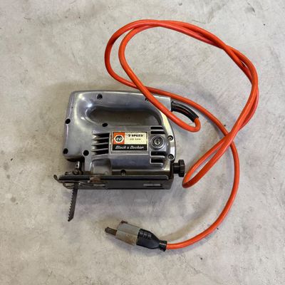 LOT 91G: Black & Decker 2 Speed Jig Saw No 7535