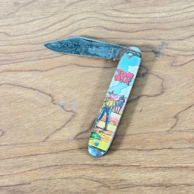 LOT 137F: Vintage Tom Mix Cowboy Pocket Knife
