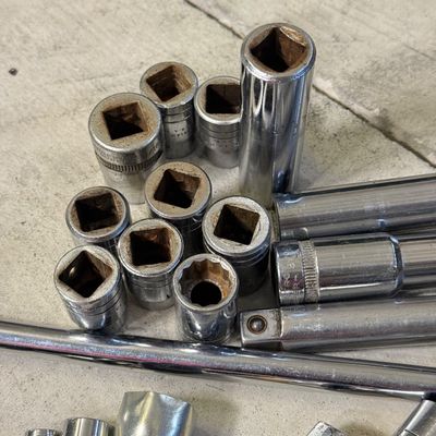 LOT 75G: Vintage Sockets, Spark Plugs & More