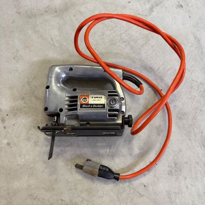 LOT 91G: Black & Decker 2 Speed Jig Saw No 7535