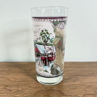 LOT 171K: Vintage Friendly Village 15oz Iced Tea Cooler Glasses (12)