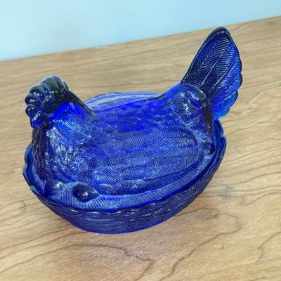 LOT 33F: Vintage Cobalt Blue Hen on a Nest (5.5")