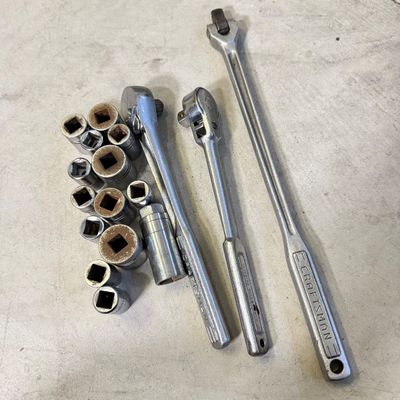 LOT 76G: Vintage Sockets & Socket Wrenches incl. Craftsman